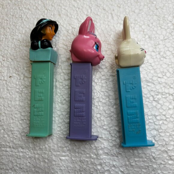 3 Vintage Pez Dispensers, Jasmine and 2 Easter Bunnies from 1990s - Picture 4 of 4